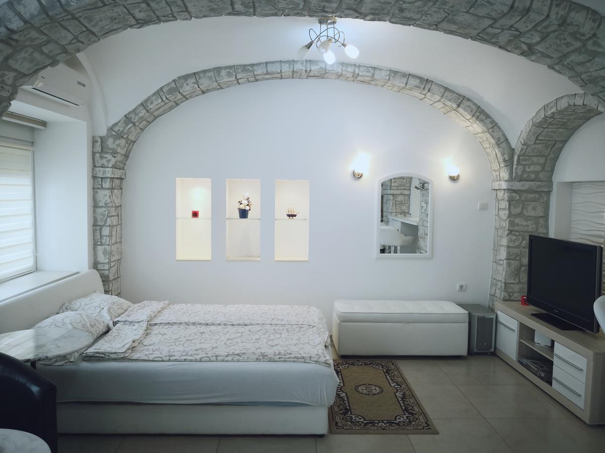 Apartment Zemun Old Town Center Belgrád Kültér fotó